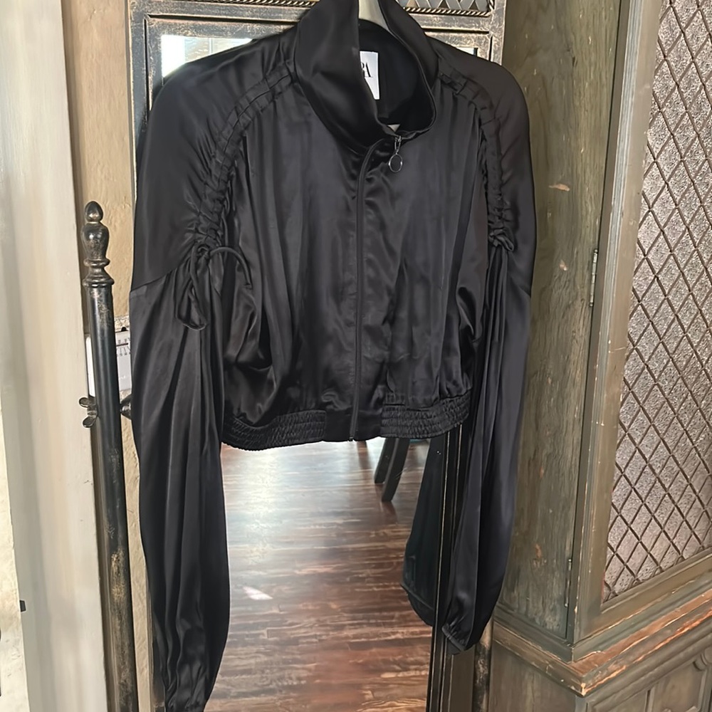 Zara Cropped Silky Bomber - SZ S